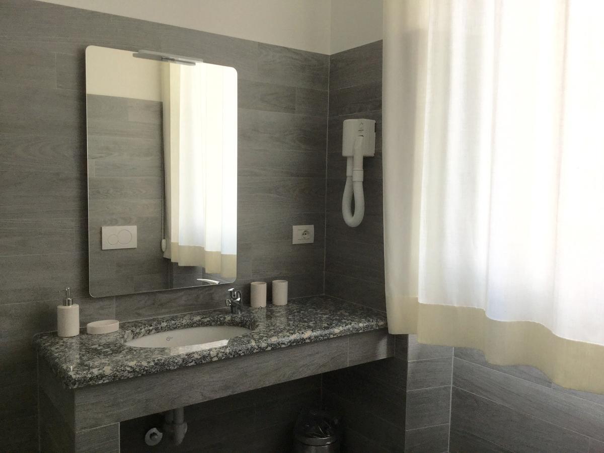 B&B Pescarenico Лекко Экстерьер фото
