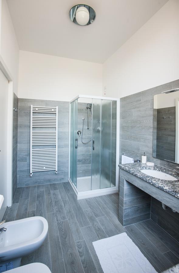 B&B Pescarenico Лекко Экстерьер фото
